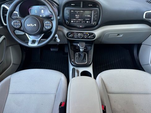 Certified 2025 Kia Soul LX FWD image 14