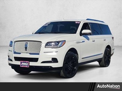 Used 2024 Lincoln Navigator Reserve w/ Monochromatic Package