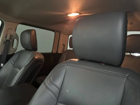 Used 2019 RAM 3500 Tradesman RWD image 29