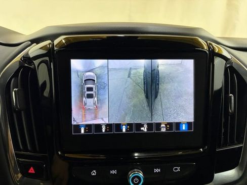 Used 2023 Chevrolet Traverse RS AWD/4WD image 73