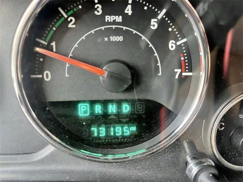 Used 2015 Jeep Wrangler Rubicon w/ Dual Top Group image 14