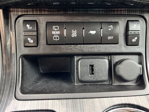 Used 2016 Chevrolet Traverse LT AWD/4WD image 27