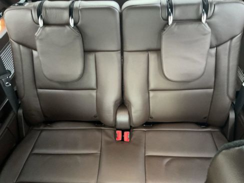 Used 2024 Ford Explorer King Ranch w/ Technology Package image 27