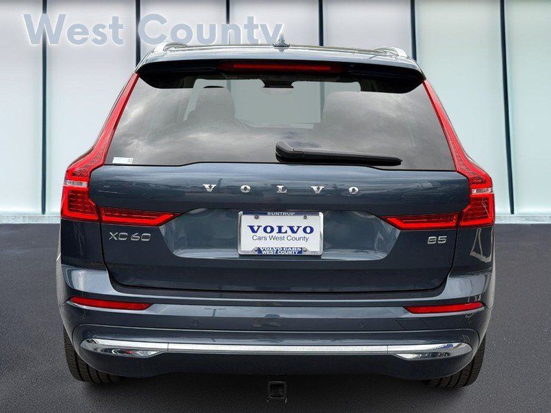 Used 2022 Volvo XC60 B5 Inscription w/ Advanced Package FWD image 6