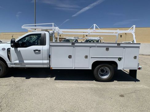 New 2025 Ford F350 XL w/ XL Chrome Package RWD image 41