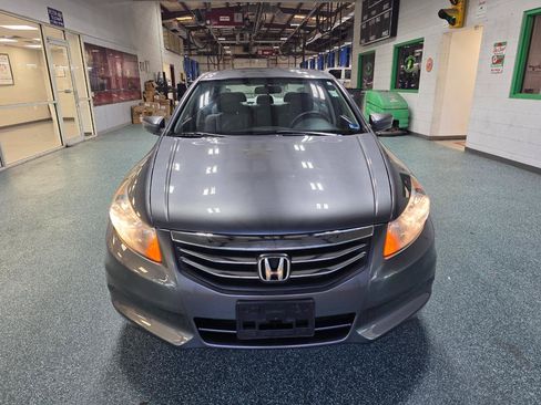 Used 2011 Honda Accord LX-P image 3