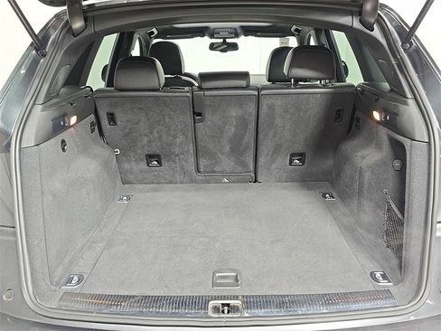 Used 2017 Audi Q5 3.0T Premium Plus w/ Technology Package image 25