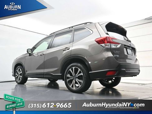 Used 2024 Subaru Forester Limited AWD/4WD image 19