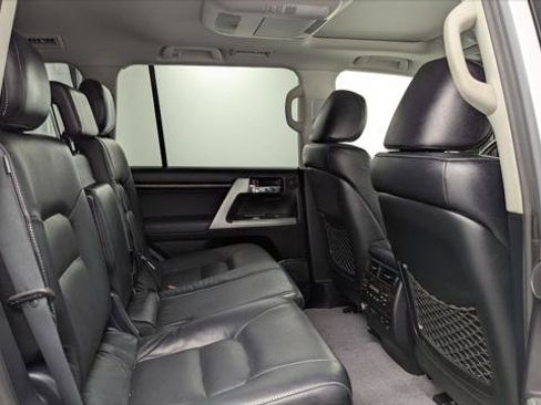Used 2015 Toyota Land Cruiser AWD/4WD image 14