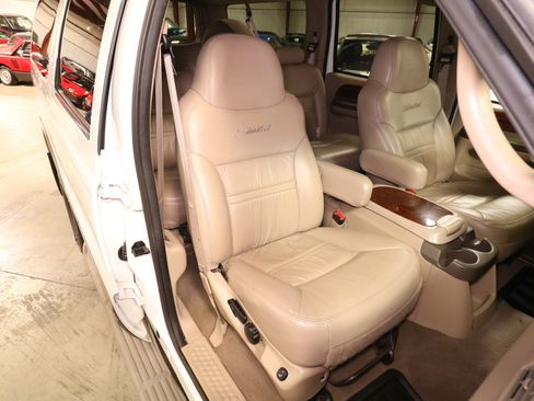 Used 2000 Ford Excursion Limited image 16