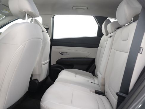 Used 2026 Hyundai Tucson SE AWD/4WD image 18