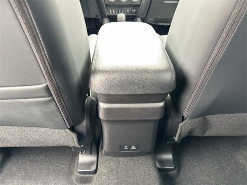 Used 2025 Mitsubishi Outlander Sport SE image 13