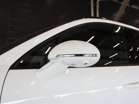 Certified 2026 Porsche Macan AWD/4WD image 29