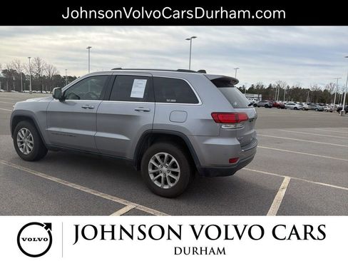Used 2021 Jeep Grand Cherokee Laredo image 12