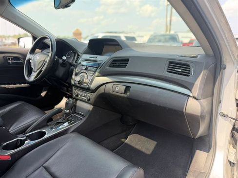 Used 2014 Acura ILX w/ Technology Package FWD image 18