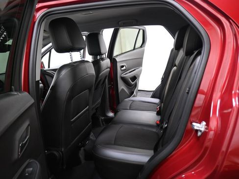 Used 2019 Chevrolet Trax LT w/ LT Convenience Package FWD image 22