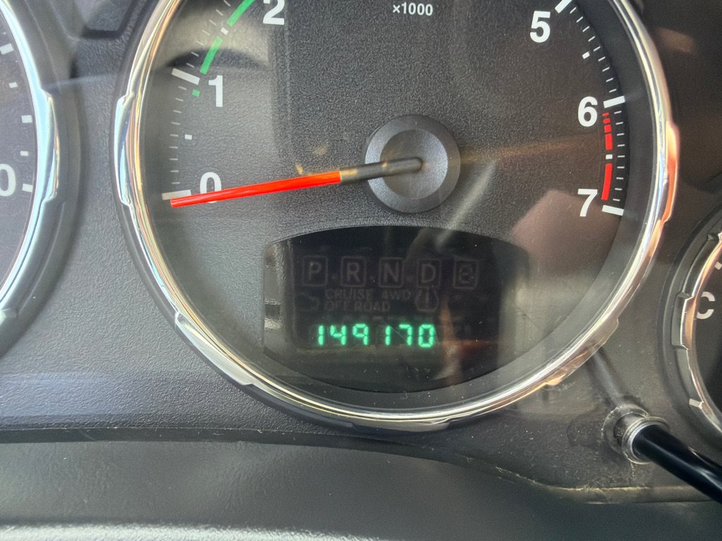 Used 2012 Jeep Liberty Sport AWD/4WD image 11