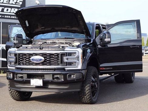 Used 2026 Ford F450 Platinum AWD/4WD image 35