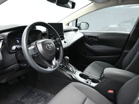 Used 2023 Toyota Corolla LE image 8