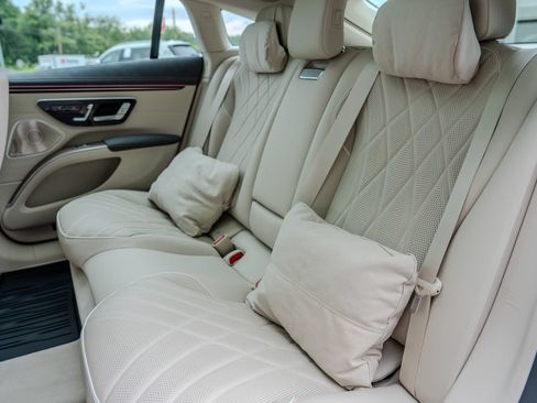 Used 2023 Mercedes-Benz EQS 580 4MATIC Sedan image 19