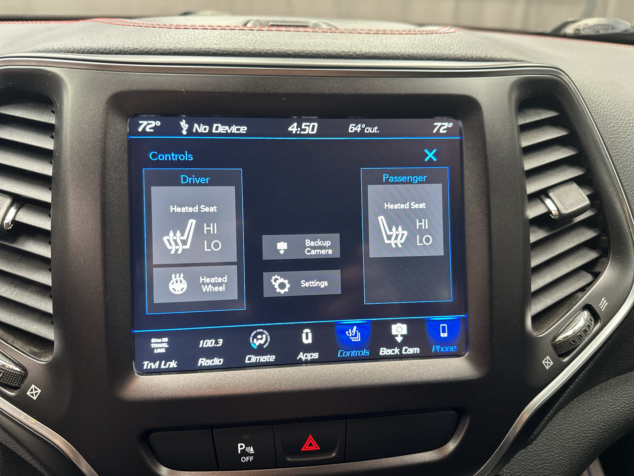 Used 2019 Jeep Cherokee Trailhawk w/ Comfort/Convenience Group AWD/4WD image 9