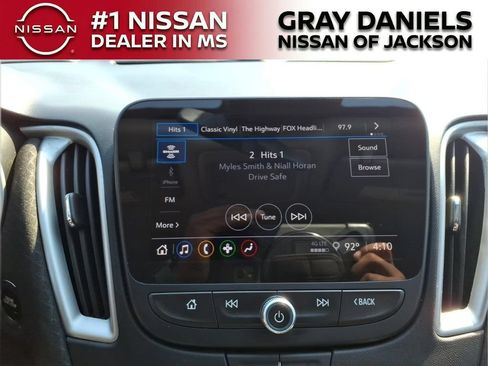 Used 2024 Chevrolet Malibu LT FWD image 16