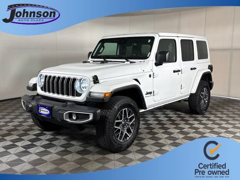 Certified 2025 Jeep Wrangler Unlimited Sahara AWD/4WD image 1