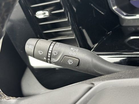 Certified 2024 Chevrolet Silverado 3500 LT w/ Convenience Package image 25