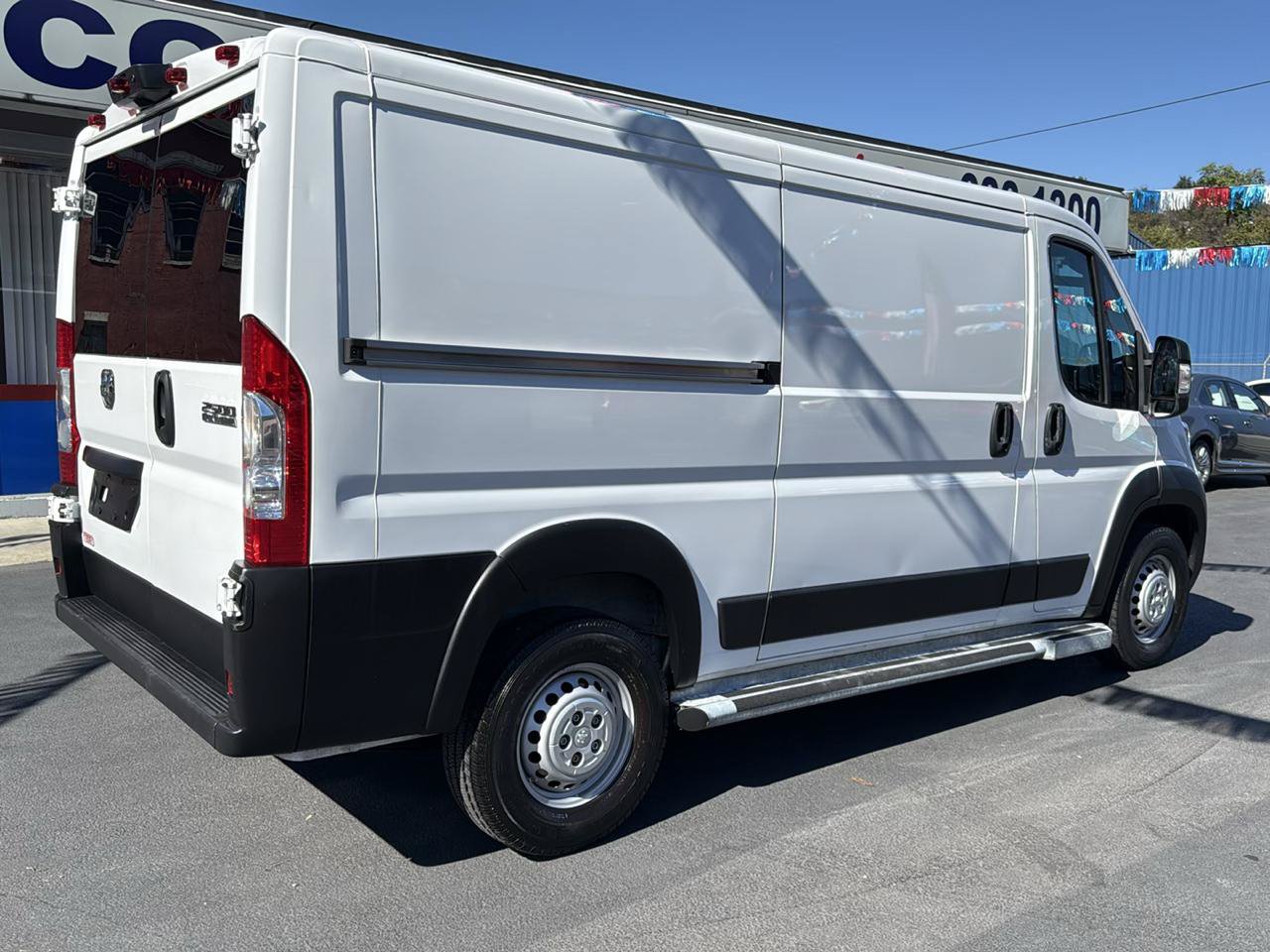 Used 2025 RAM ProMaster 2500 w/ U-Haul Equipment Group FWD image 3