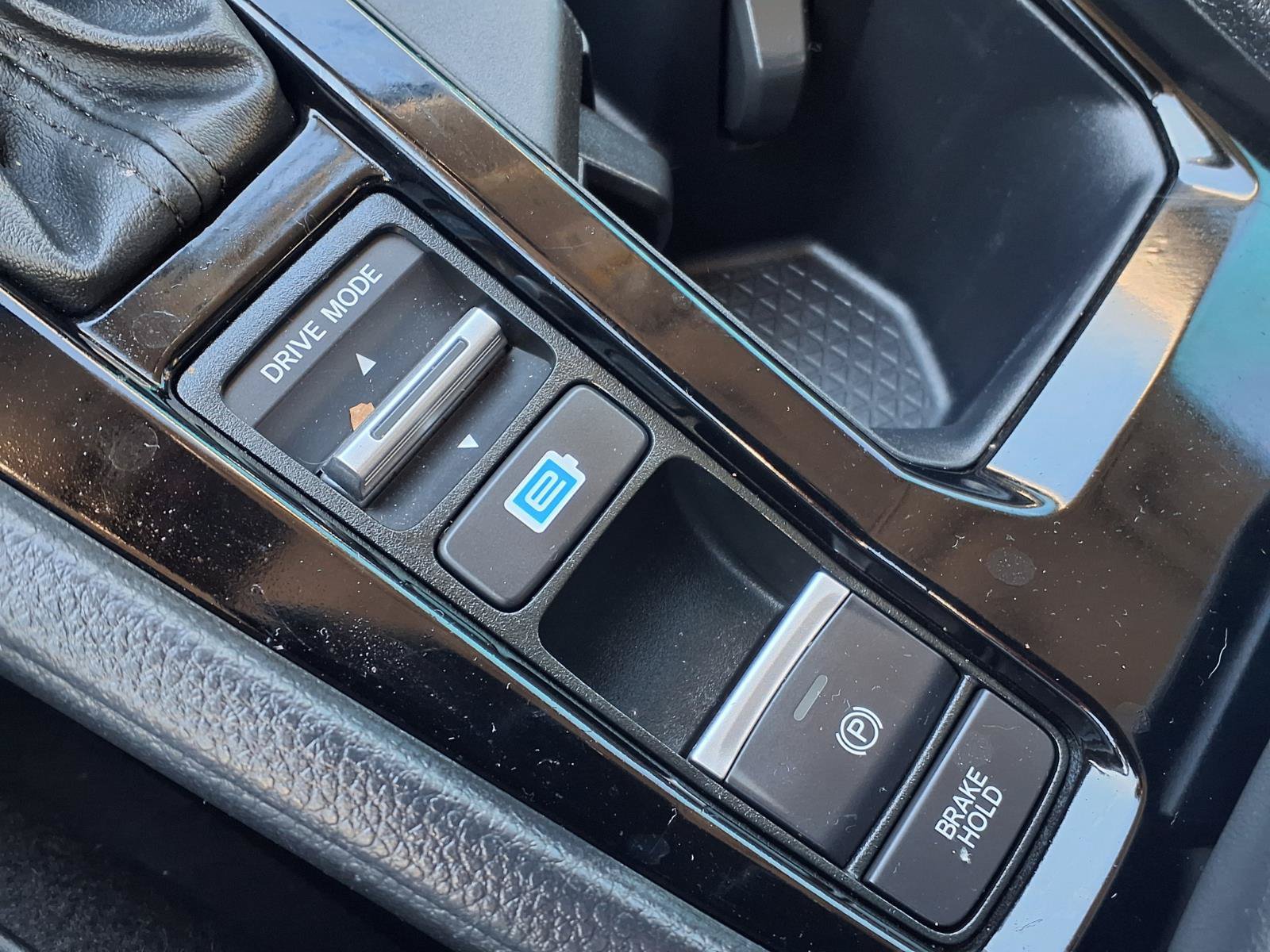 Used 2016 Honda Pilot Touring image 12