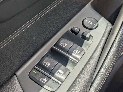 Used 2018 BMW 530i RWD image 30