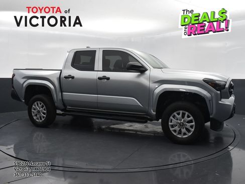 Used 2025 Toyota Tacoma SR AWD/4WD image 1