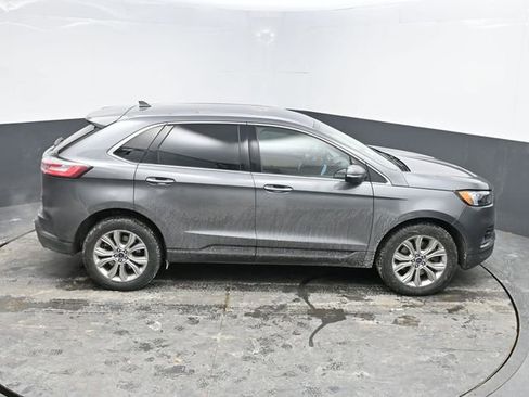 Used 2022 Ford Edge Titanium image 31