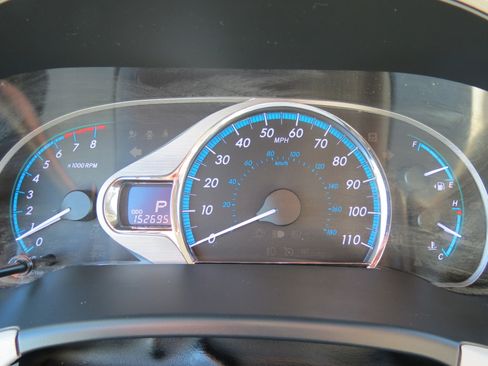 Used 2013 Toyota Sienna Limited image 11