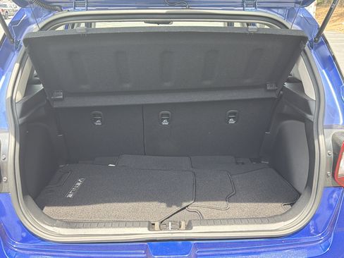 Used 2024 Hyundai Venue SEL FWD image 22
