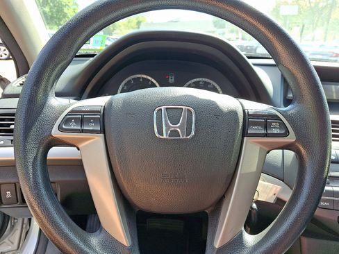 Used 2012 Honda Accord LX image 25