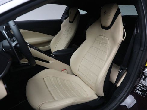 Certified 2023 Ferrari Roma image 16