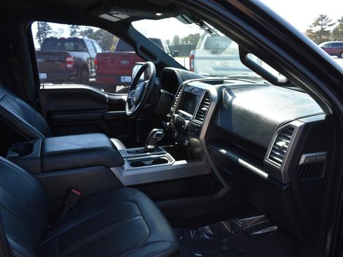 Used 2016 Ford F150 Platinum w/ Equipment Group 701A Luxury image 9