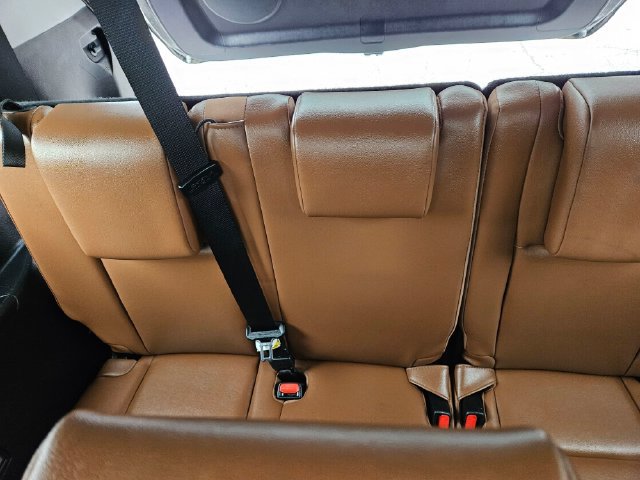 Used 2019 Toyota Highlander Limited Platinum AWD/4WD image 16
