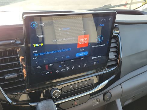 Used 2023 Ford Transit 350 XLT image 21