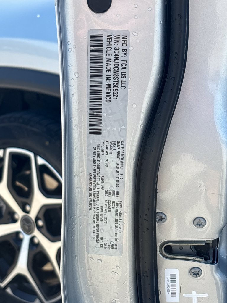 Used 2025 Jeep Compass Limited AWD/4WD image 35
