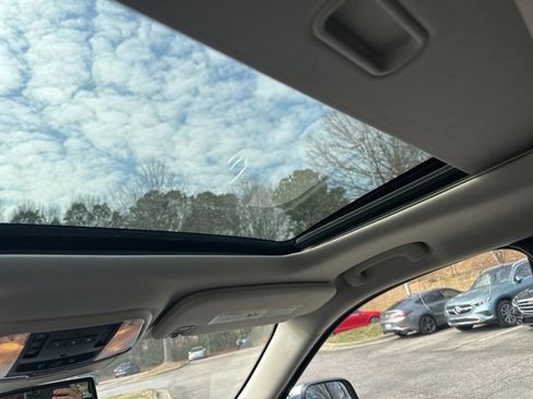 Used 2011 Dodge Durango Citadel w/ Trailer Tow Group IV image 12