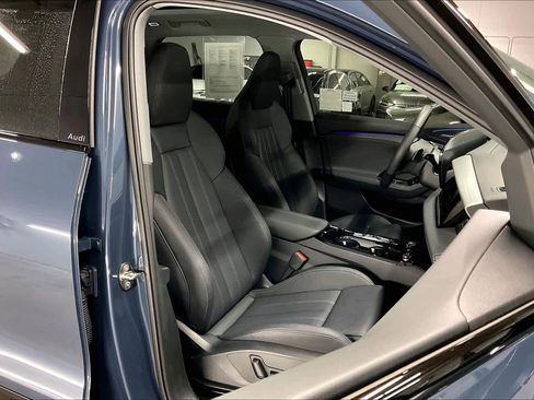 Used 2025 Audi Q6 e-tron Premium Plus w/ Premium Plus image 10