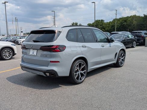New 2026 BMW X5 xDrive40i w/ M Sport Package AWD/4WD image 3