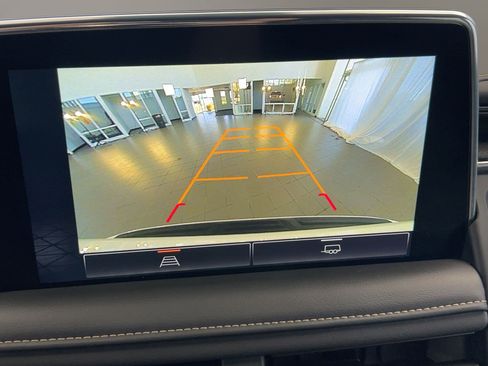 Used 2023 GMC Yukon SLT image 22