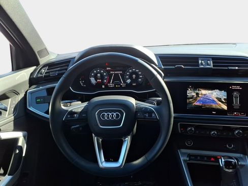 Used 2021 Audi Q3 2.0T Premium w/ Convenience Package image 9