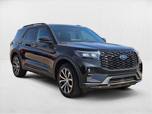 New 2025 Ford Explorer ST-Line image 8