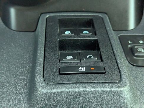 Used 2023 Ford Bronco Wildtrak image 23