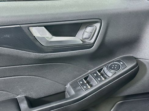 Used 2025 Ford Escape ST-Line Select AWD/4WD image 15
