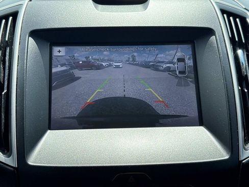 Used 2019 Ford Edge SEL w/ Equipment Group 201A AWD/4WD image 23